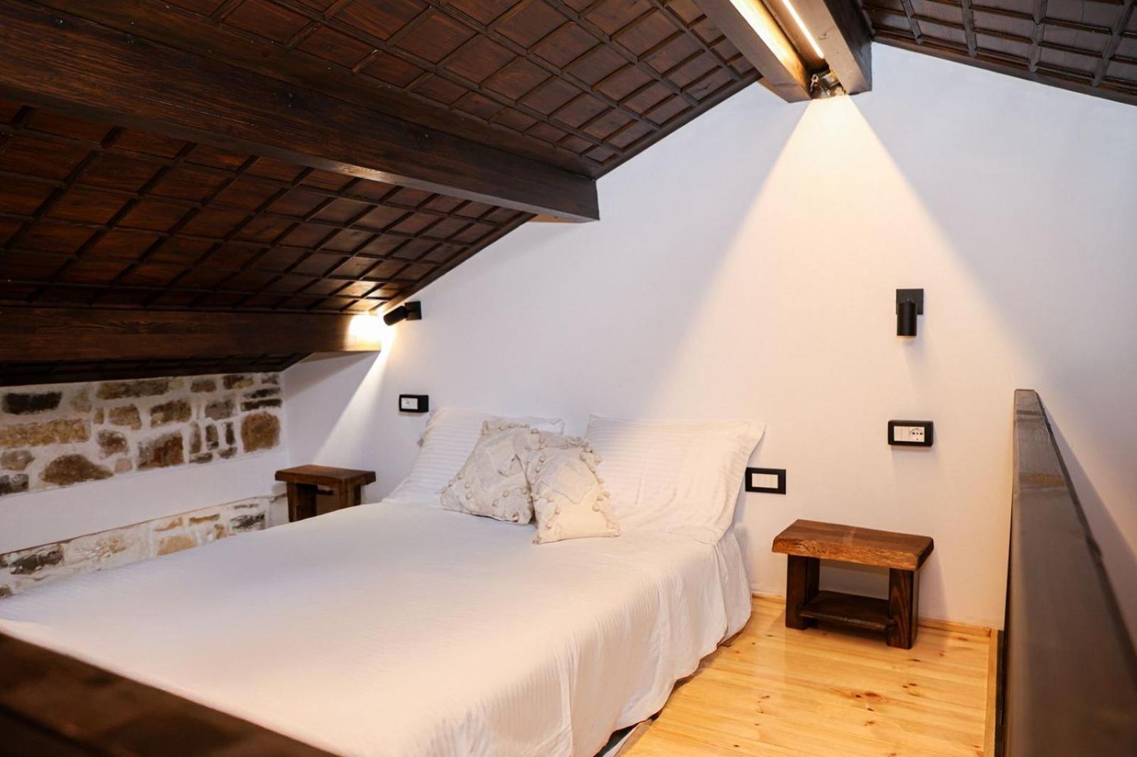 Ador Boutique Hotel Берат Экстерьер фото