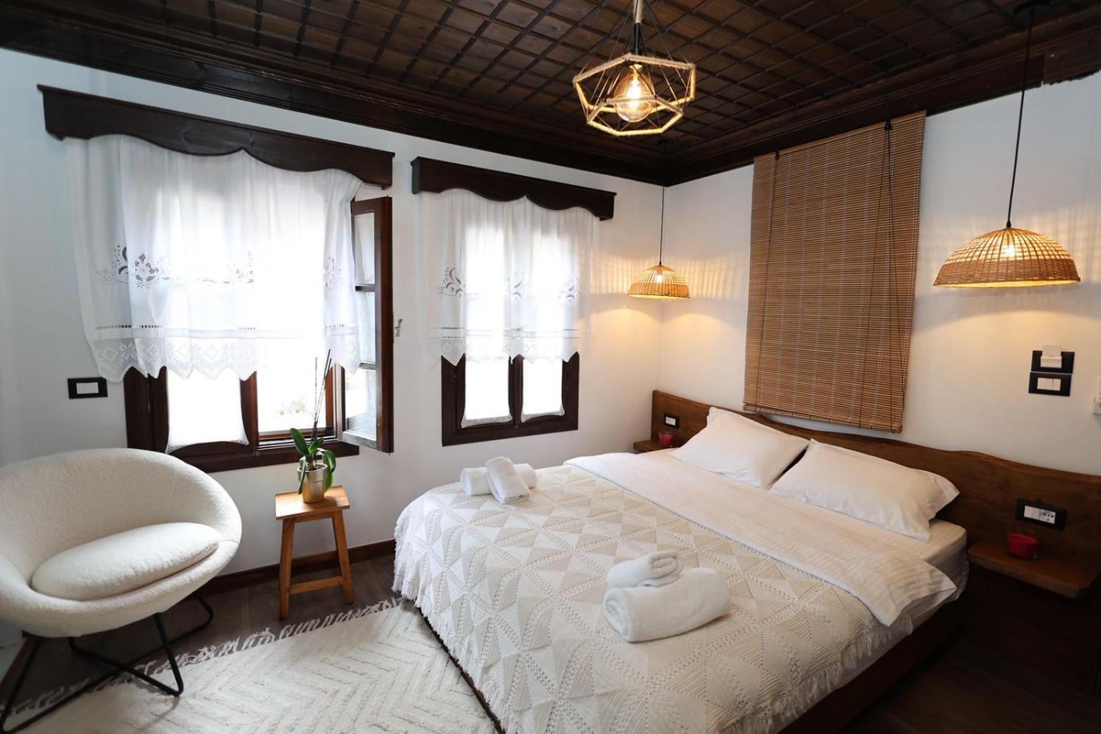 Ador Boutique Hotel Берат Экстерьер фото
